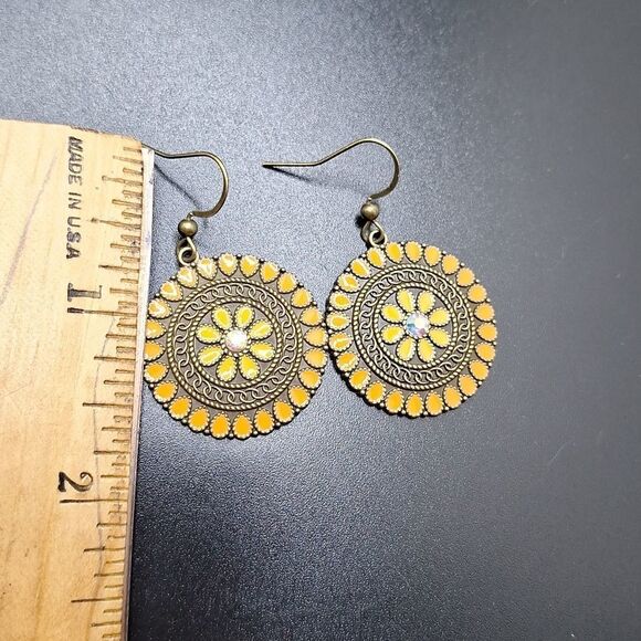 BRONZE orange iridescent round bohemian mandala earrings - Picture 5 of 5